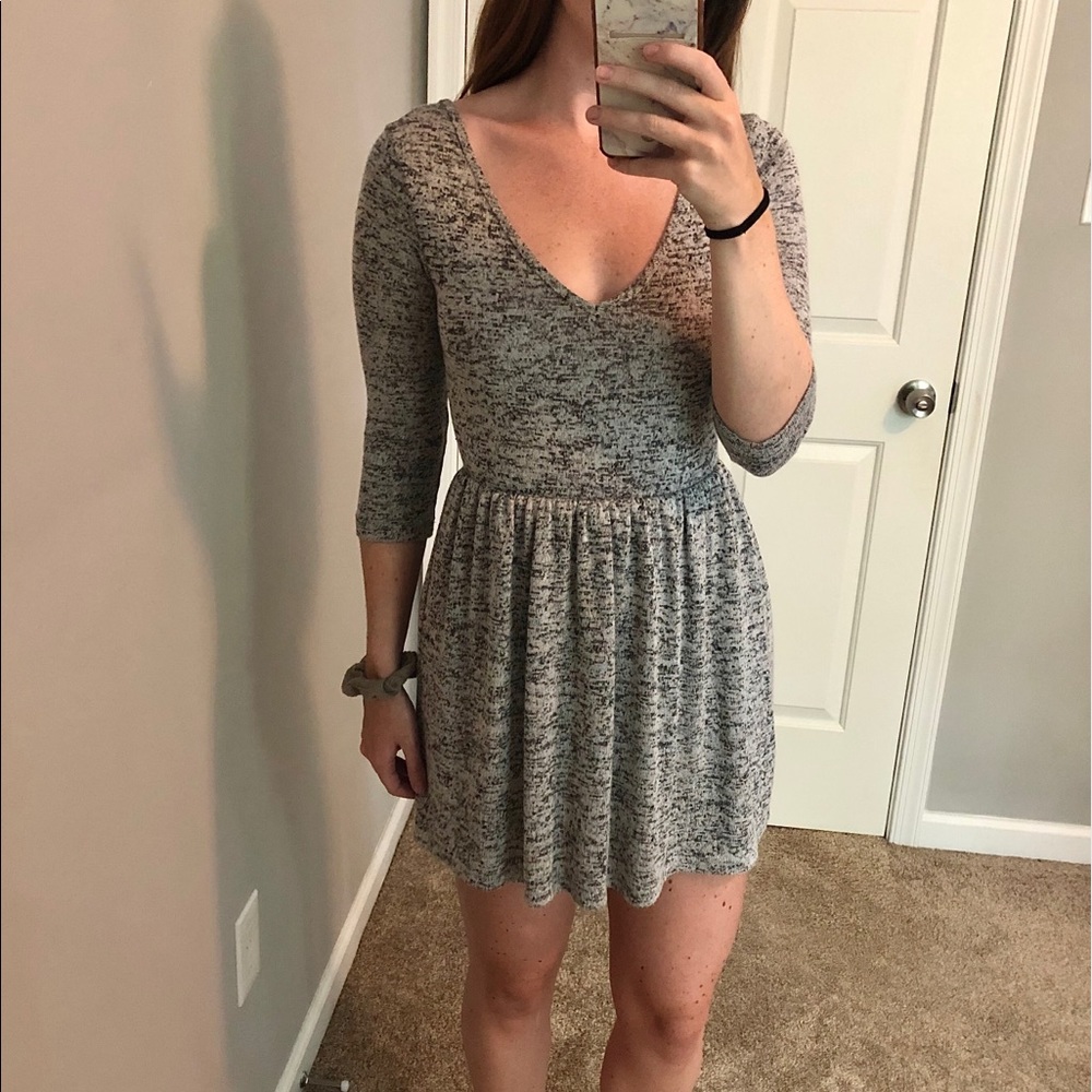 3/4 Sleeve V-Neck Skater Dress